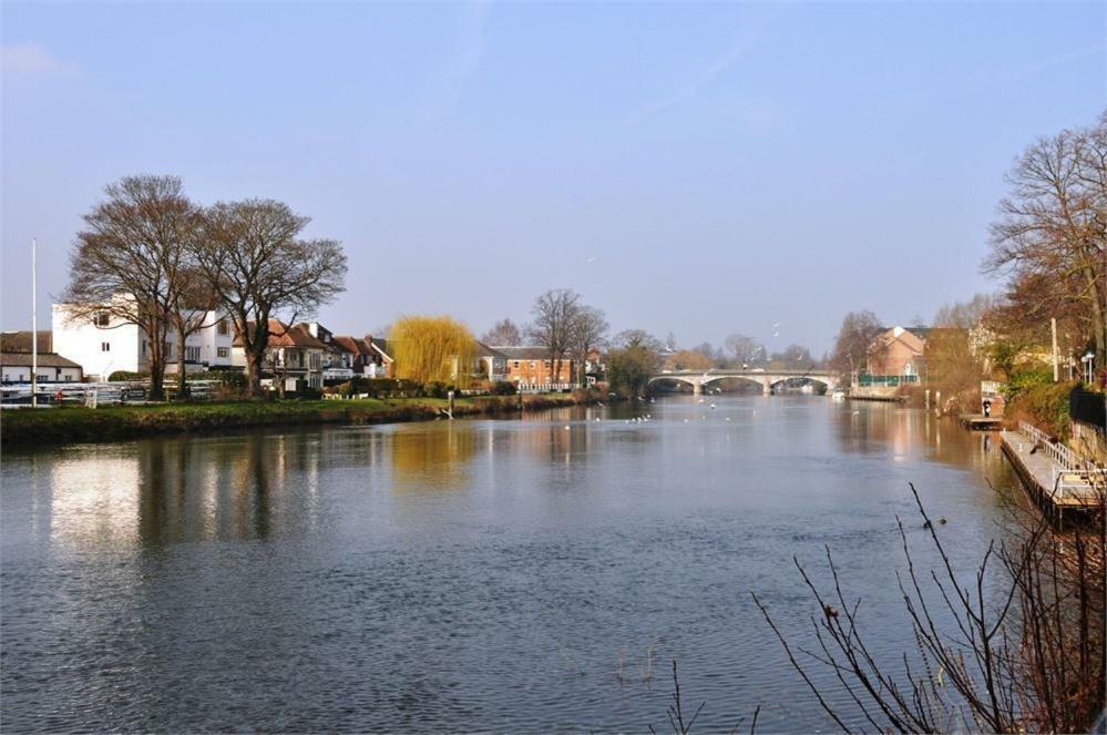 Thames View Apartments Staines-upon-Thames Εξωτερικό φωτογραφία